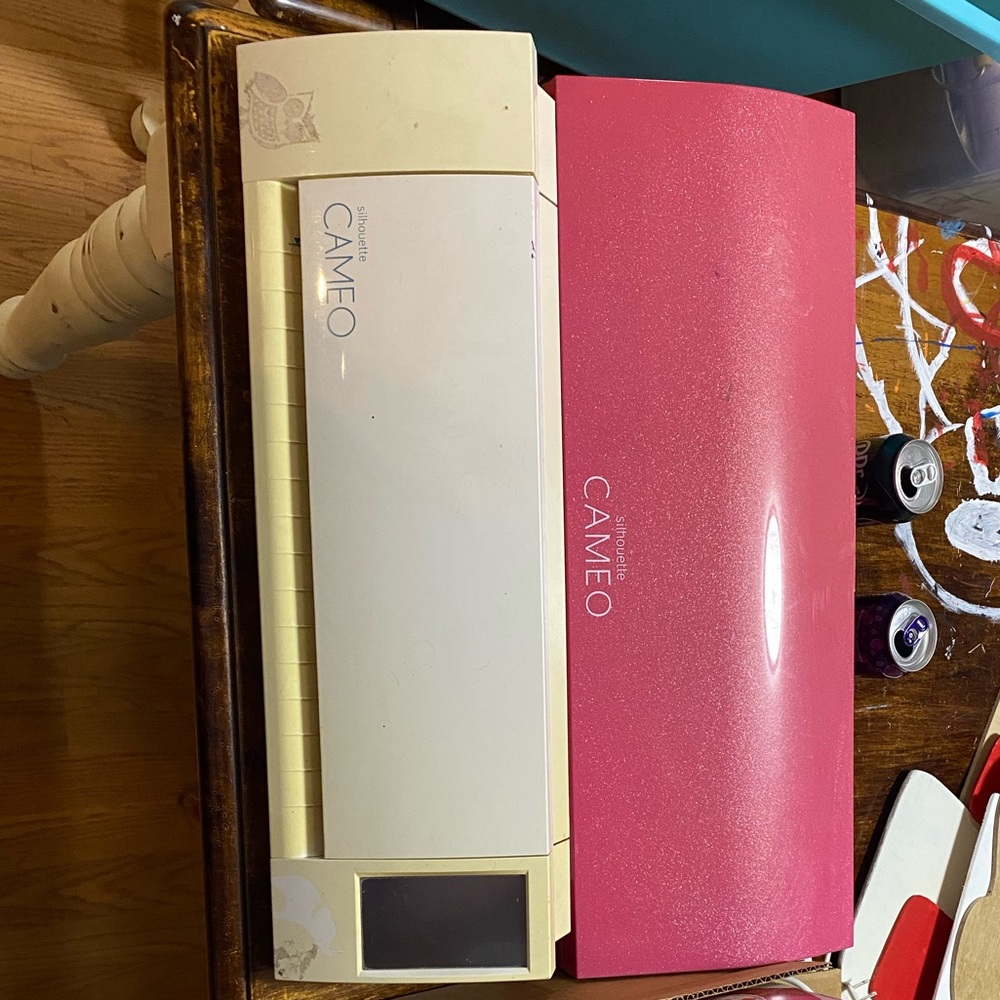 Silhouette cameo (original) 
Pink silhouette cameo 3!